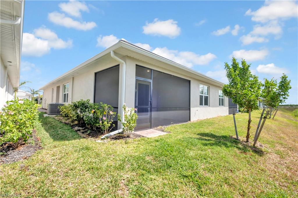 1018 Enbrook Loop Property Photo 24