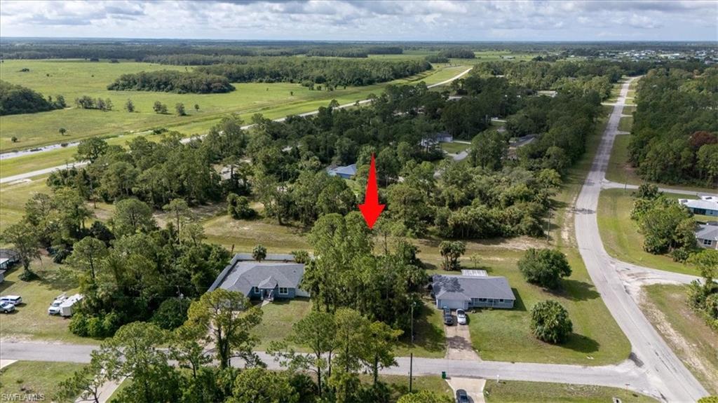 8055 Sandalwood Cir Property Photo 3