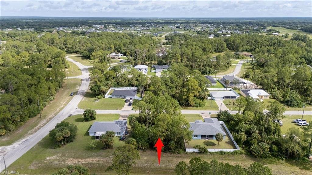 8055 Sandalwood Cir Property Photo 4