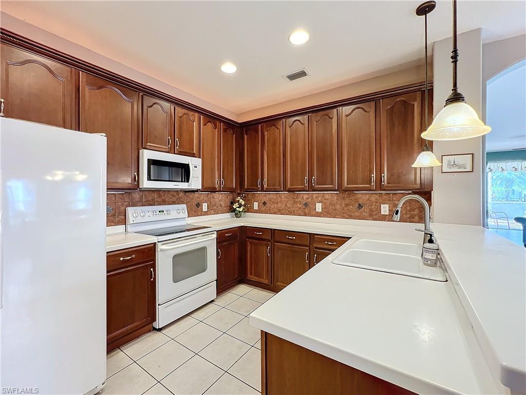 20931 Calle Cristal Ln # 4 Property Photo 15