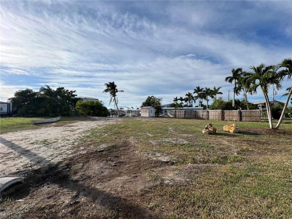2635 York Rd Property Photo 5