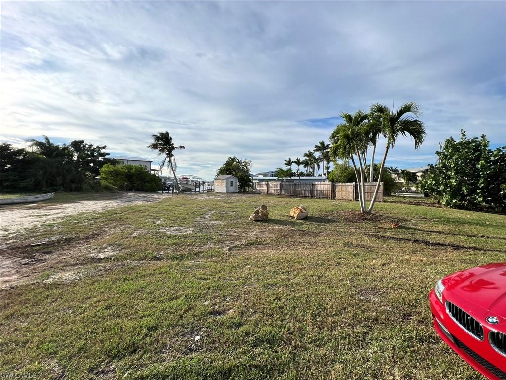 2635 York Rd Property Photo 14