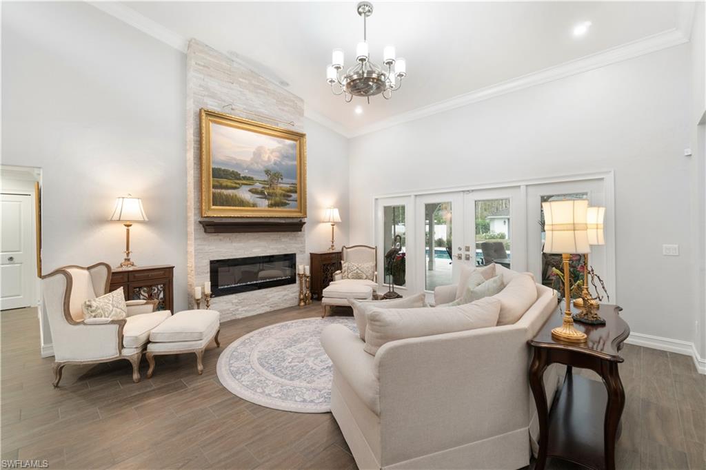 5750 Napa Woods Way Property Photo 8