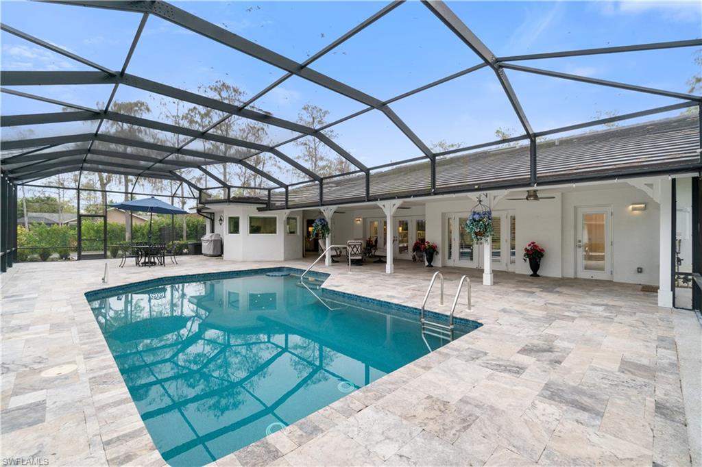 5750 Napa Woods Way Property Photo 11