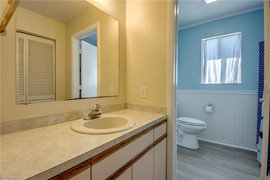 2490 Avocado St Property Photo 25