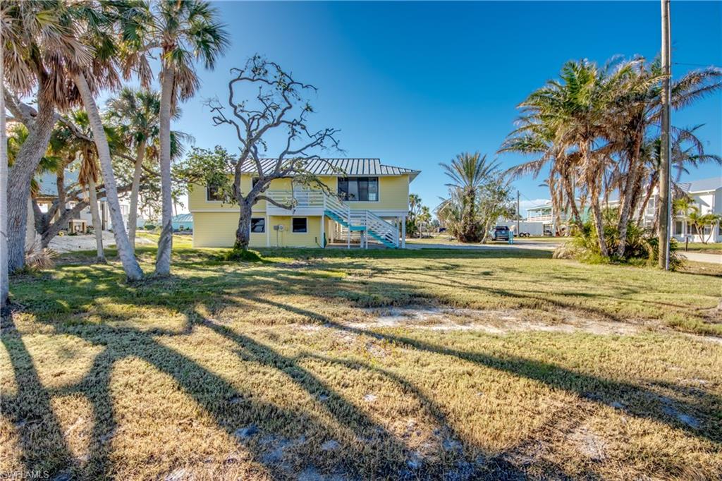 2490 Avocado St Property Photo 49