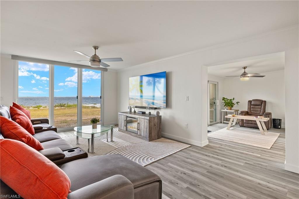 200 Periwinkle WAY # 124 Property Photo 1