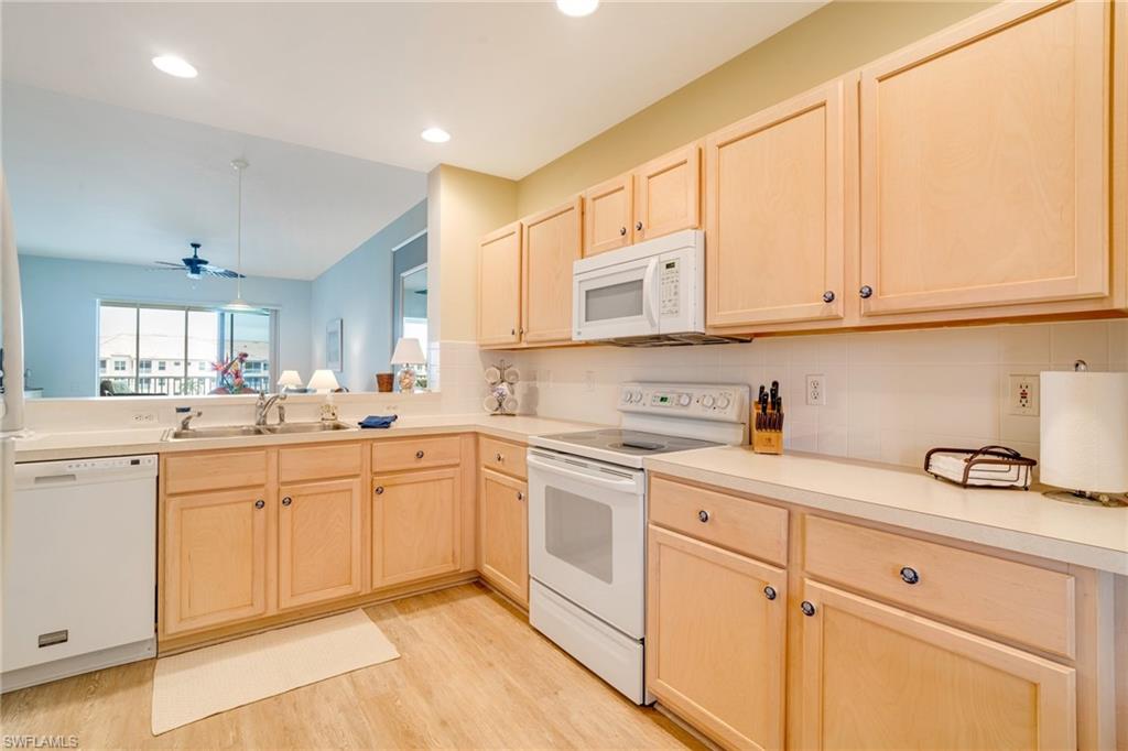 9190 Southmont Cv 306 Property Photo 4