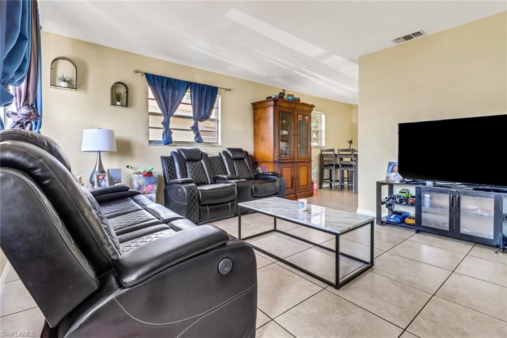 3510 And 3512 Sacramento Way Property Photo 4