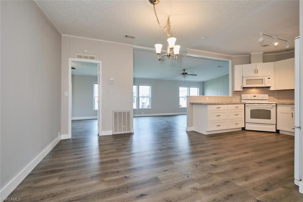 16176 Baton Rouge Ct Property Photo 22