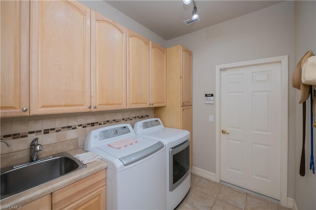 3301 Se 4th Pl Property Photo 33