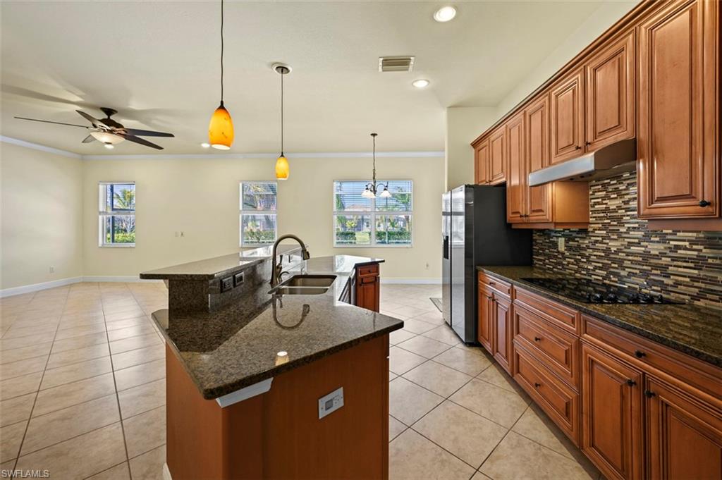 13230 Lazzaro Ct Property Photo 7