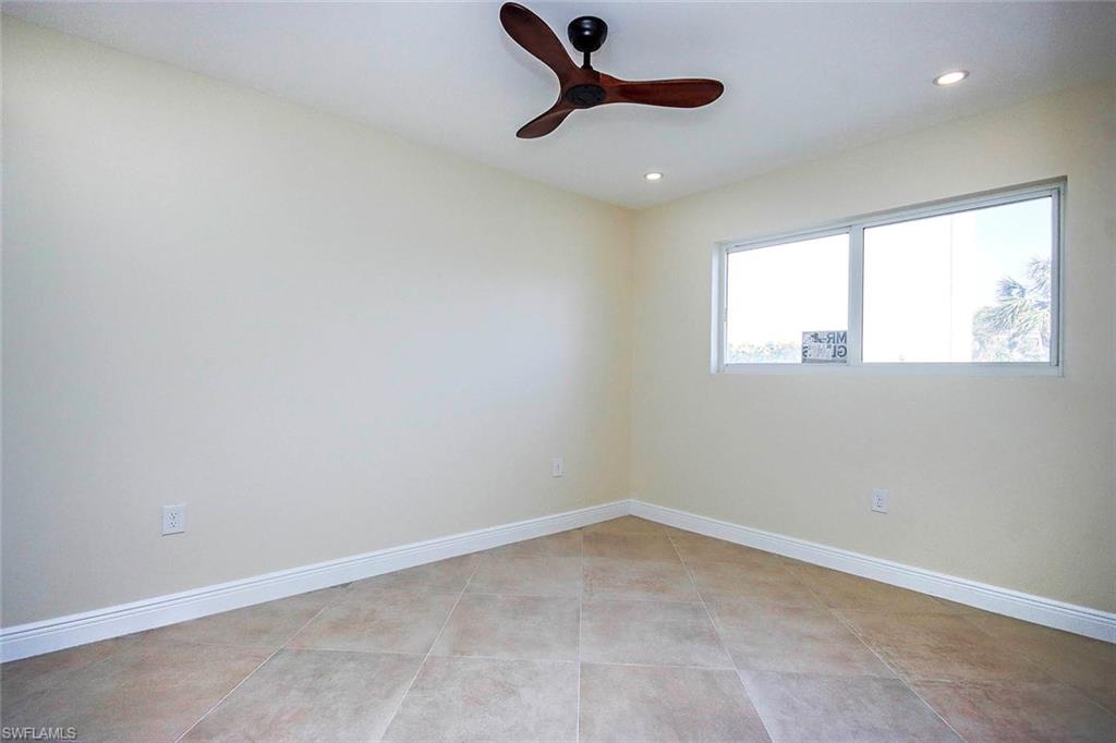 827 E Gulf Dr # L1 Property Photo 9