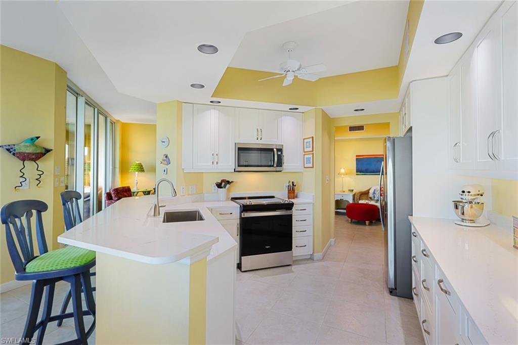 325 Dunes Blvd # 605 Property Photo 6