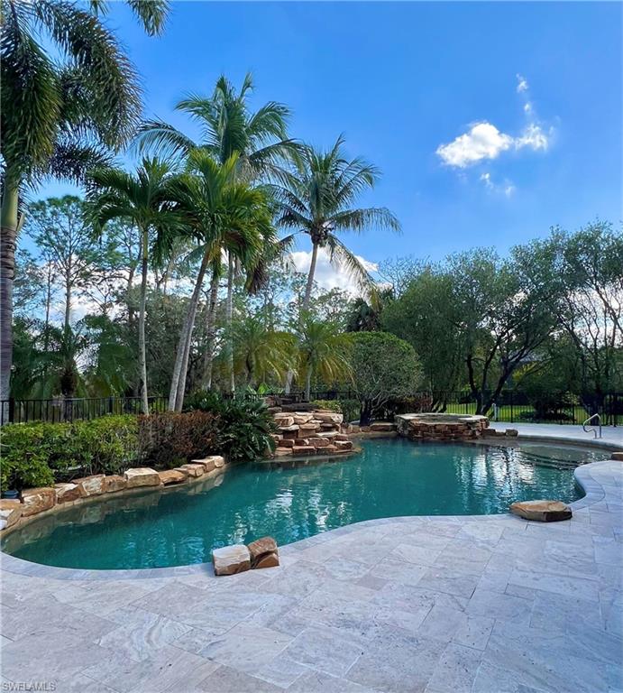 9140 The Ln Property Photo 3