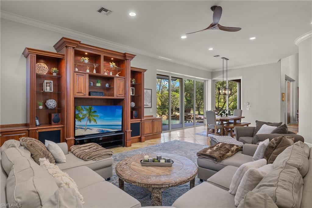 9140 The Ln Property Photo 12