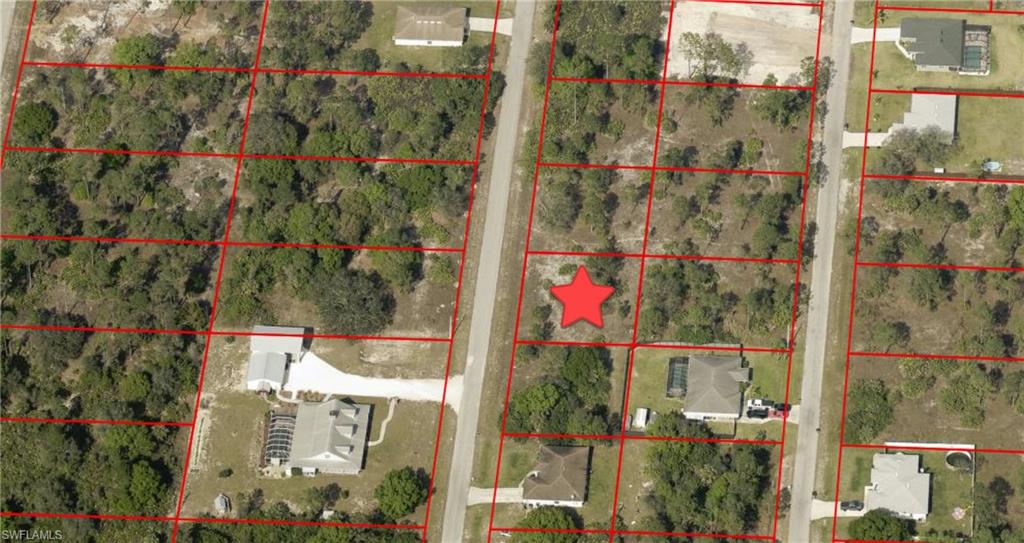 1414 Hibiscus Ave Property Photo 2