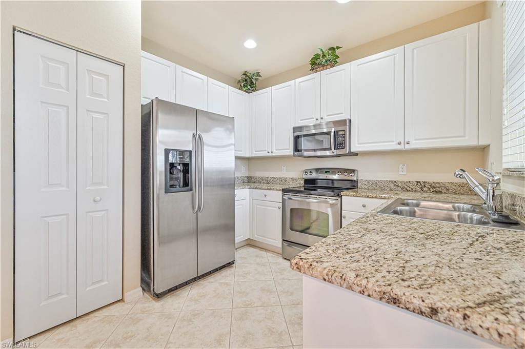 10554 Carolina Willow Dr Property Photo 11