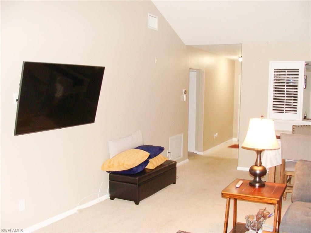 5693 Rattlesnake Hamm Rd # 204 Property Photo 6