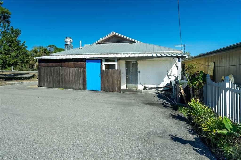 4185 Bonita Beach Rd Property Photo 8
