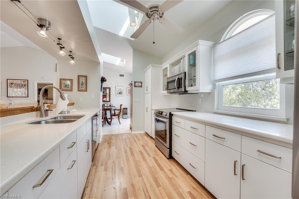 3025 Turtle Gait Ln Property Photo 3