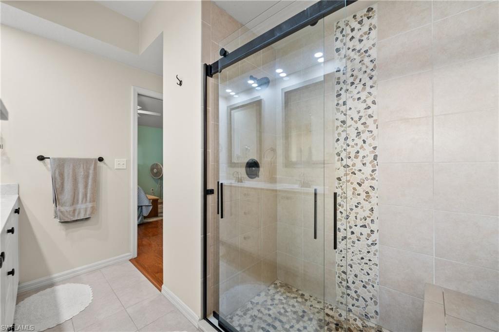 5810 Greenwood Cir # 73 Property Photo 3