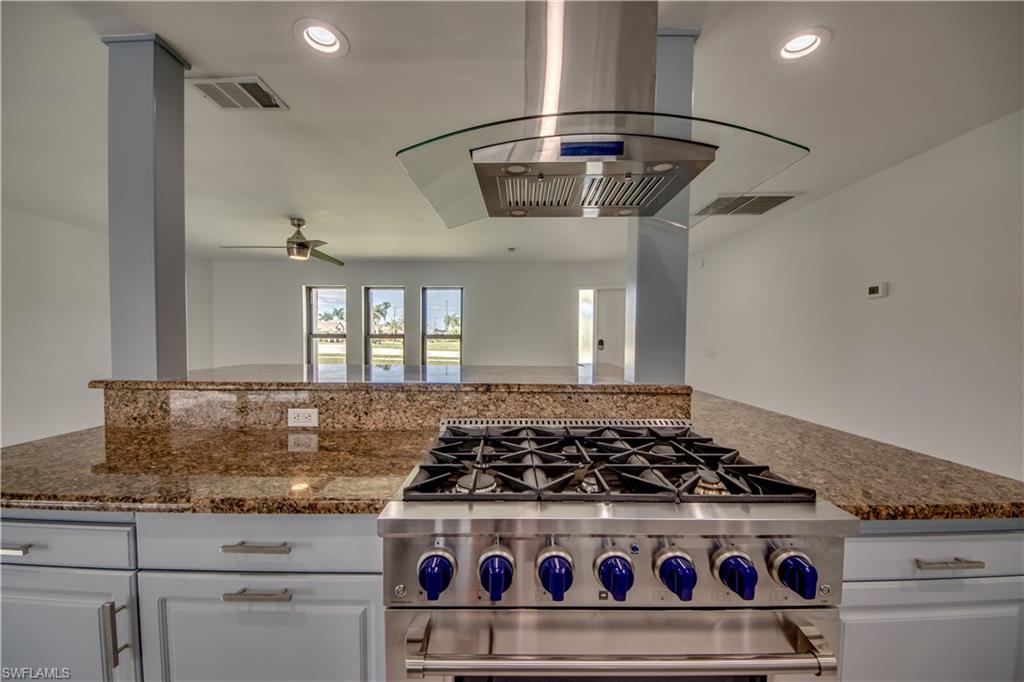 4011 Agualinda Blvd Property Photo 10