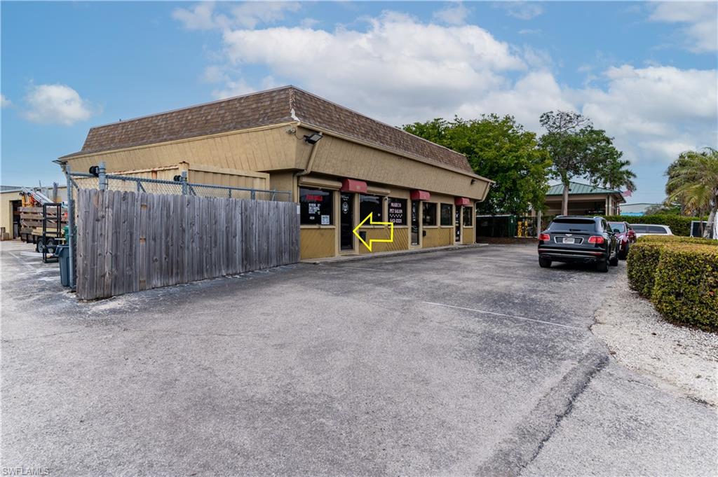 960 Chalmer Dr # 101 Property Photo 1