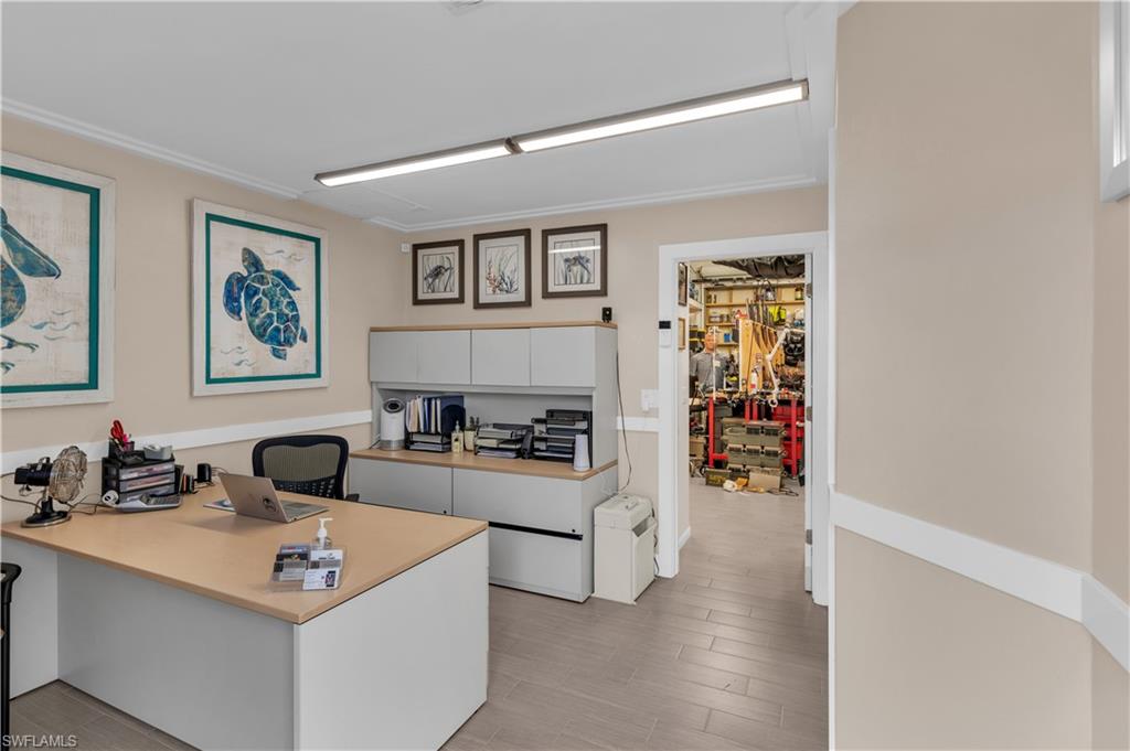 960 Chalmer Dr # 101 Property Photo 4