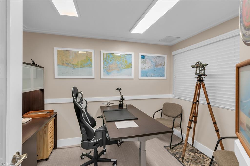 960 Chalmer Dr # 101 Property Photo 5
