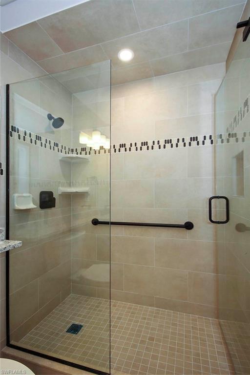 827 E Gulf Dr M4 Property Photo 8