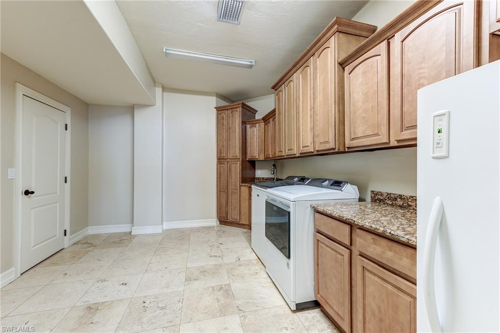 123 E North Shore Ave Property Photo 37
