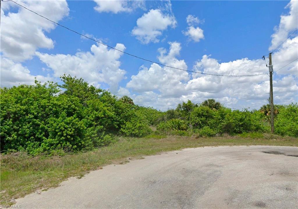 8308 Lena Ct Property Photo 2