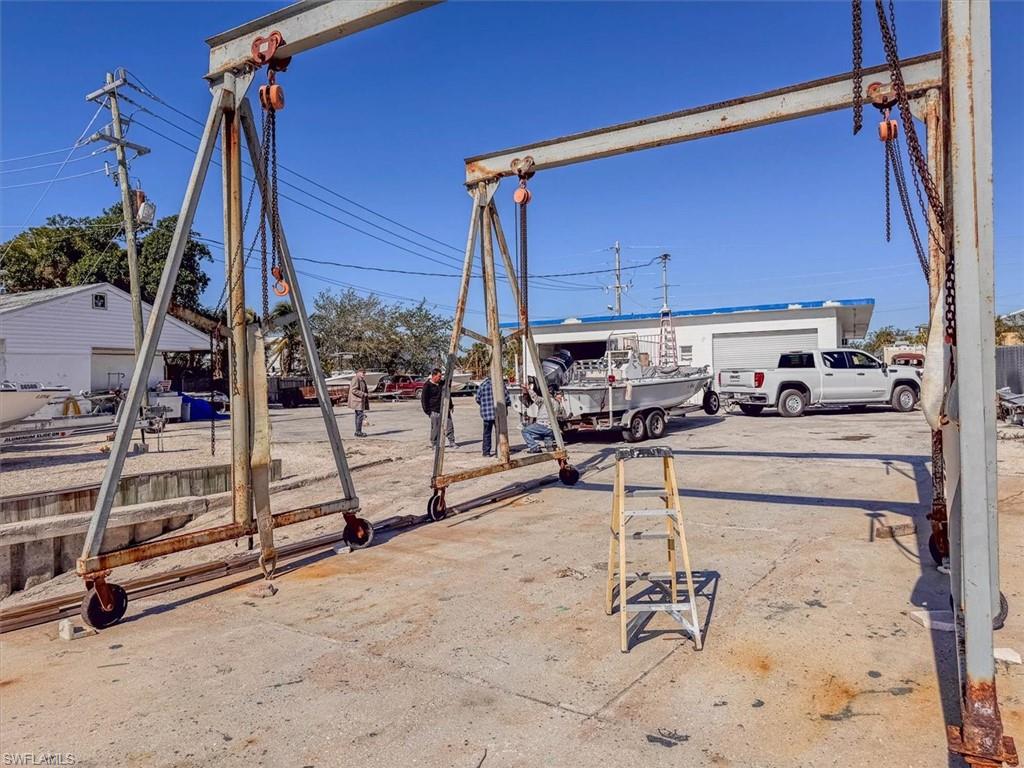 17671 + 17681 San Carlos Blvd Property Photo 32