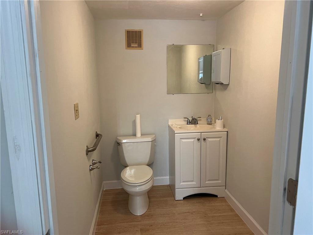 5053 Tamiami Trl E # F3 Property Photo 3