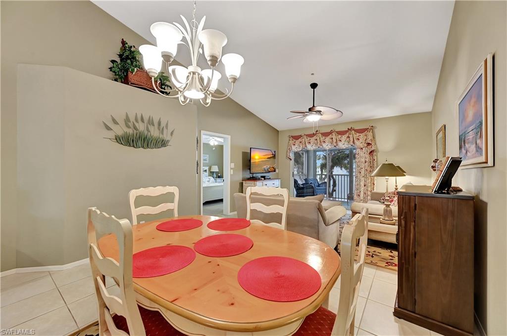 6496 Huntington Lakes Cir # 201 Property Photo 3