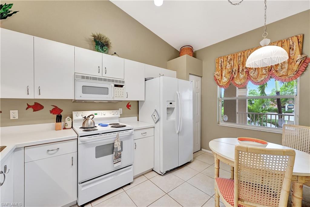 6496 Huntington Lakes Cir # 201 Property Photo 13