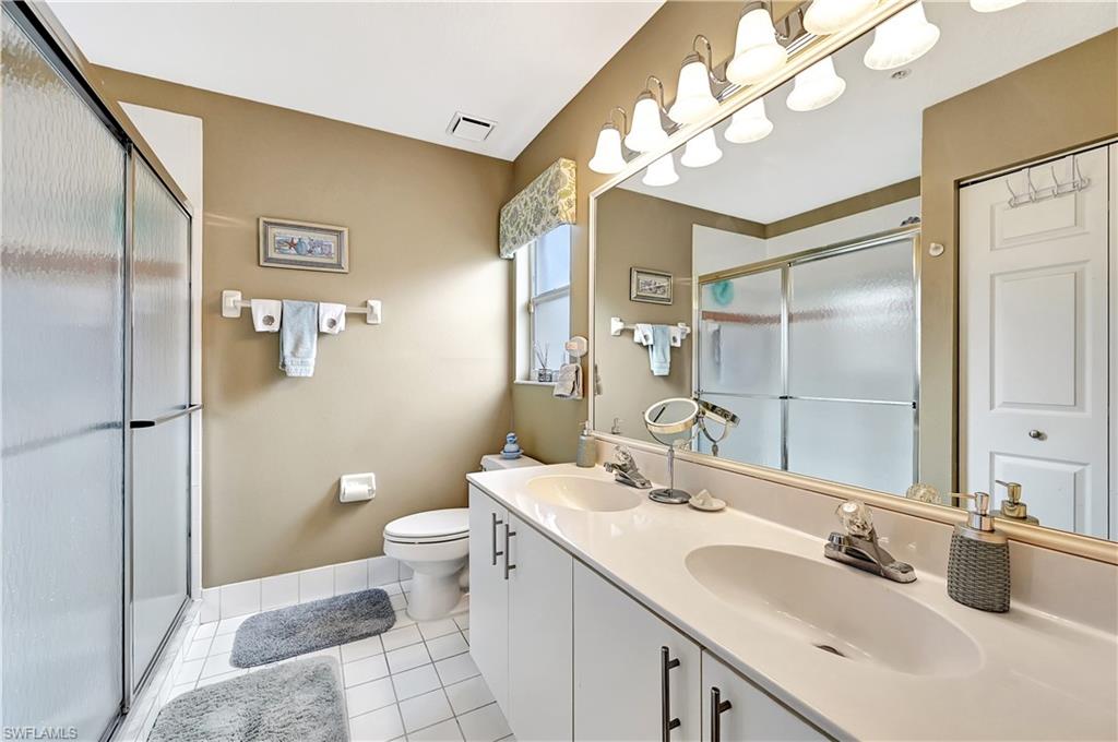 6496 Huntington Lakes Cir # 201 Property Photo 20
