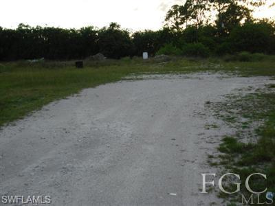 32 Violet Ln Property Photo 4