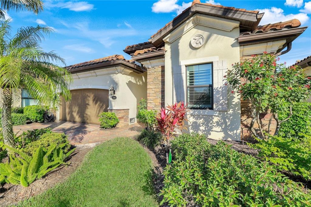 2806 Aviamar Cir Property Photo
