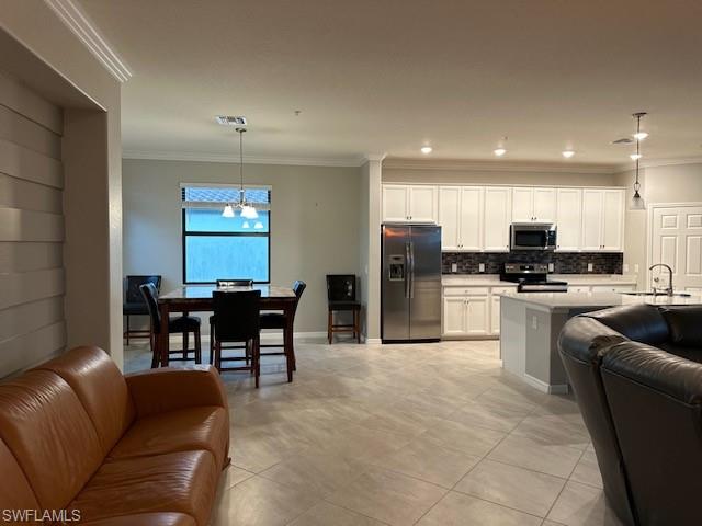 12048 Hawthorn Lake Dr 201 Property Photo 6