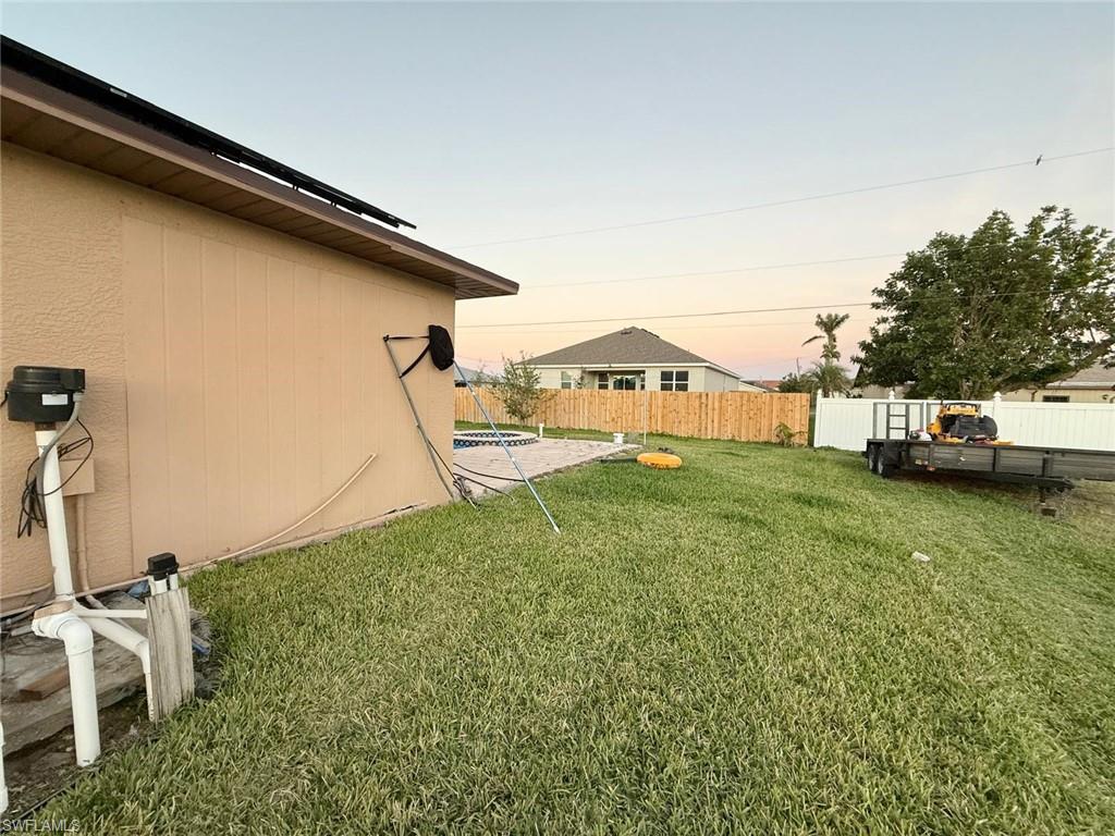 3915 Sw 1st Pl Property Photo 6