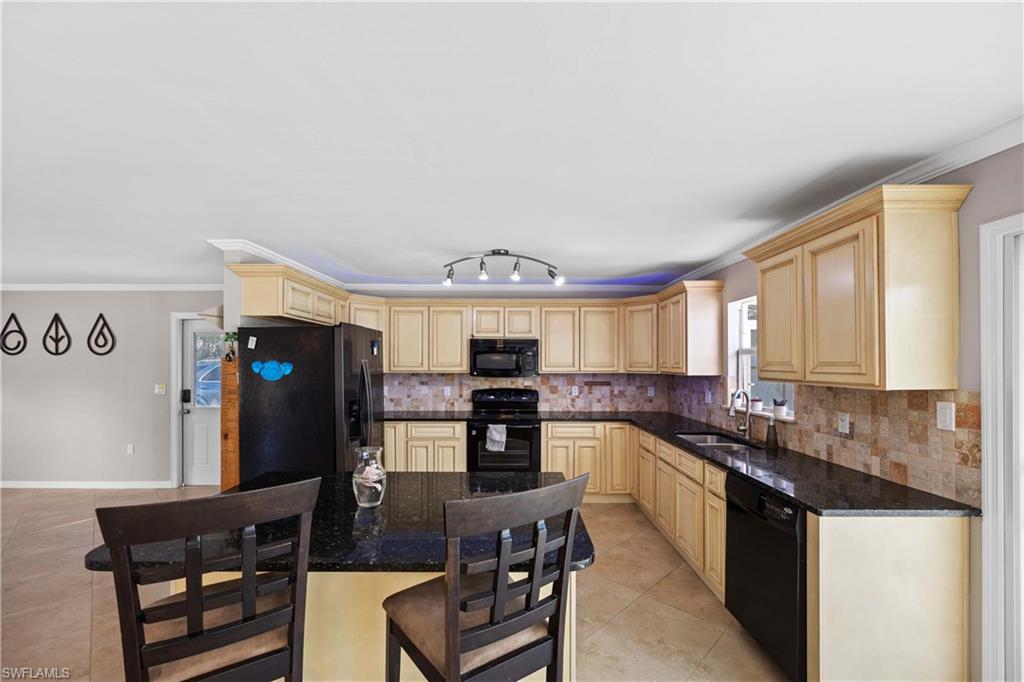 888 San Marcos Blvd Property Photo 14