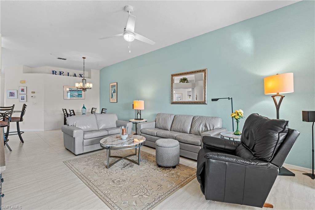 6800 Satinleaf Rd S # 202 Property Photo 3