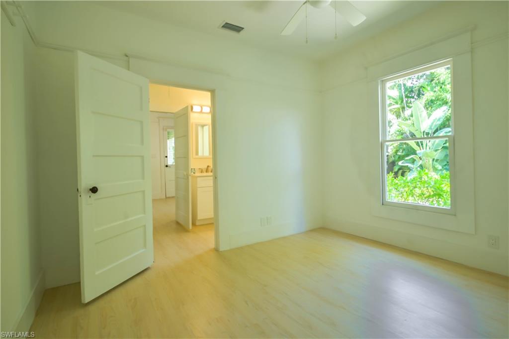 2728 Providence St Property Photo 34