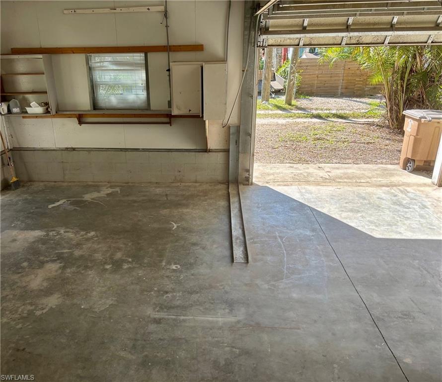 2728 Providence St Property Photo 46