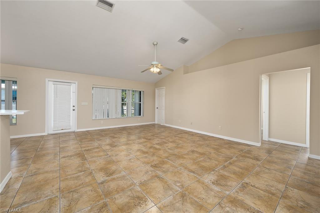 4635 Nw 34th St Property Photo 5
