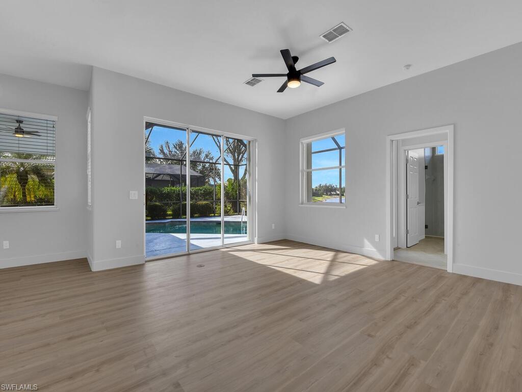 11081 Mahogany Run Property Photo 14
