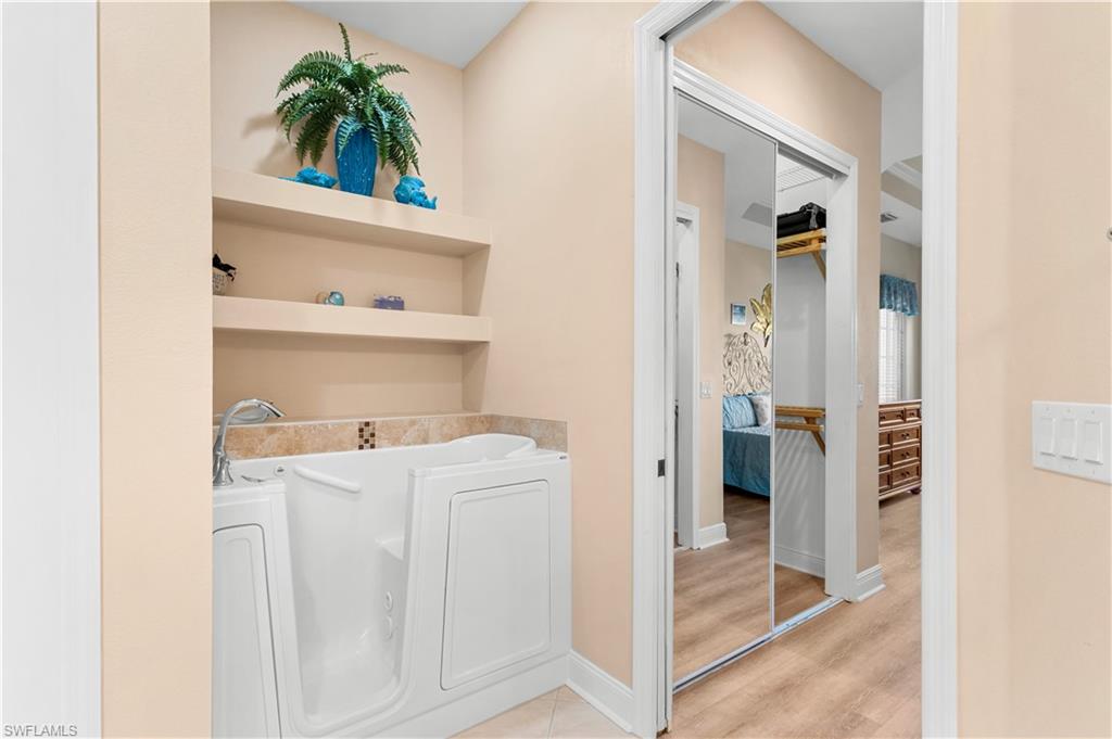 174 Shadroe Cove Cir # 1003 Property Photo 14