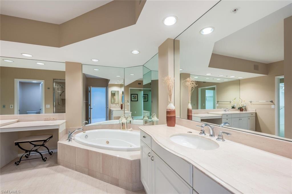 8231 Bay Colony Dr # 1004 Property Photo 23